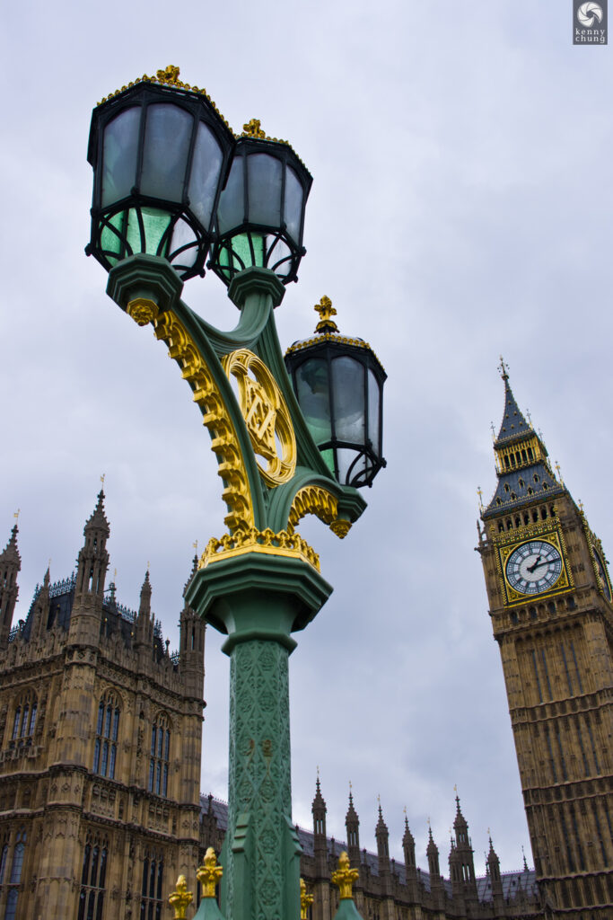 Straßenlaterne vor dem Big Ben in London